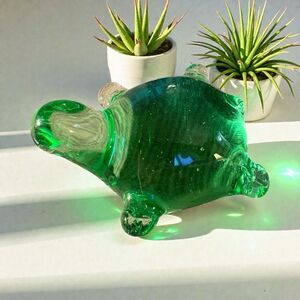 Art Glass Emerald Tone Green Glass Turtle Figurine Paperweight 3 Inch